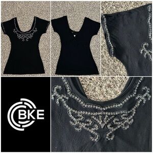 BKE Boutique Sequin Fashion Bling Blouse